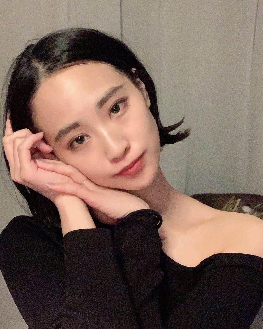 三戸セリカのインスタグラム：「今日のメイク可愛かったから褒めてほしい」