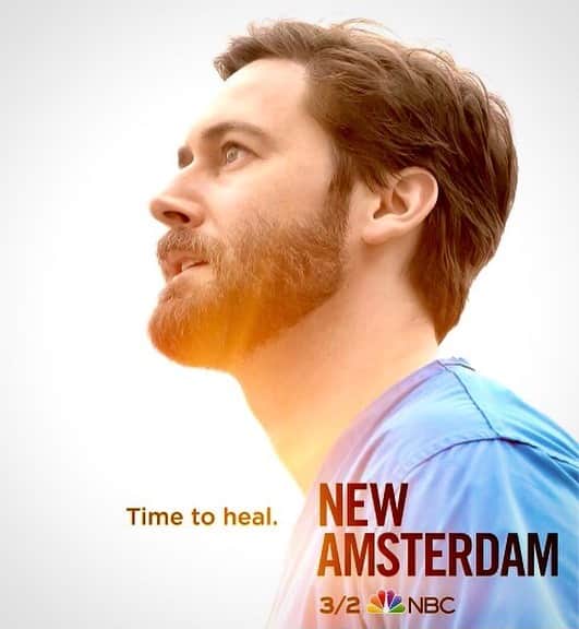 ライアン・エゴールドのインスタグラム：「I would say ‘What a year...’ but you’ve heard it all before and that would be the understatement of the century... All I can say is I’m so proud to be part of a show that tells the story of the women and men who serve our country on the frontlines of healthcare in America particularly in such a year, when we needed them most. I’m so grateful to have this #Damfam to come back to and to be airing season three. We’ve been through ups and downs to say the least and this family has always been there for me. Excited to share some new stories with you and to watch the work of this incredibly talented cast and crew, writers and producers, doctors, nurses and advisors, who bring life to this show every episode. Heartfelt thanks to @NBC for being our home. See you March 2nd. One week. Missed ya 💛」