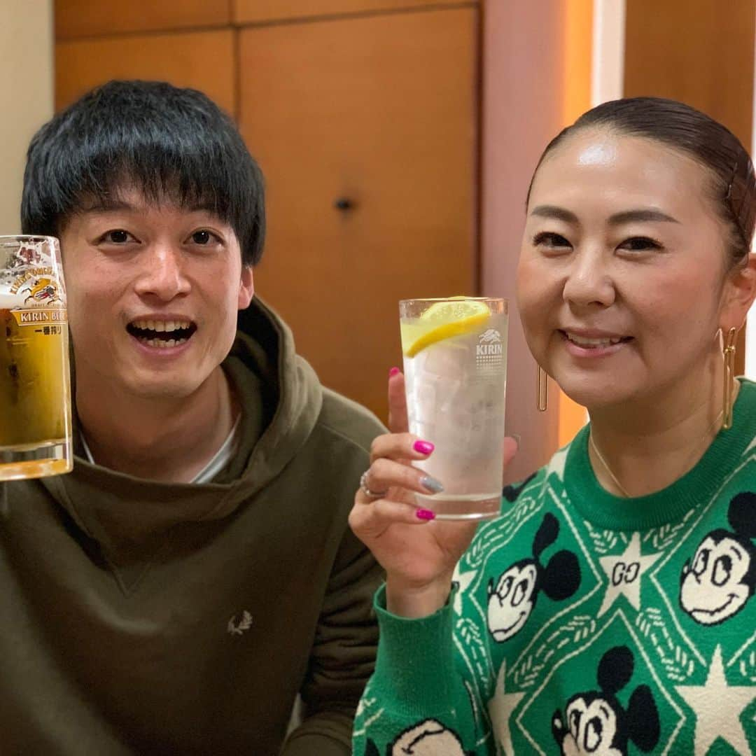 ゴッホ向井ブルーさんのインスタグラム写真 - (ゴッホ向井ブルーInstagram)「広島に帰ってきて久しぶりの三貴ねえ！誕生日お祝いされるのは何歳になっても嬉しいです😊」2月23日 21時42分 - goghmukai