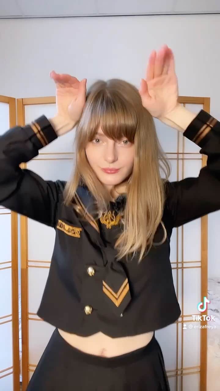 Ella Freyaのインスタグラム：「Nyan life」