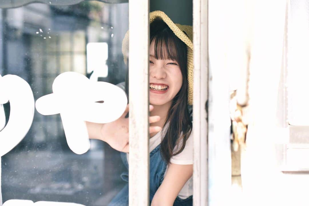 弘松菜摘のインスタグラム：「﻿ ﻿ ﻿ 夏が恋しすぎる﻿ ﻿ ﻿ 今日の昼間は﻿ あったかかったけど、﻿ 夜は寒いね﻿ ﻿ みんなも温度差で﻿ 体調崩さないように気をつけてね！﻿ ﻿ 夏の写真が好きすぎるから﻿ はやく夏になれー！！！﻿ ﻿ ﻿ #毎日が笑顔で溢れてる」