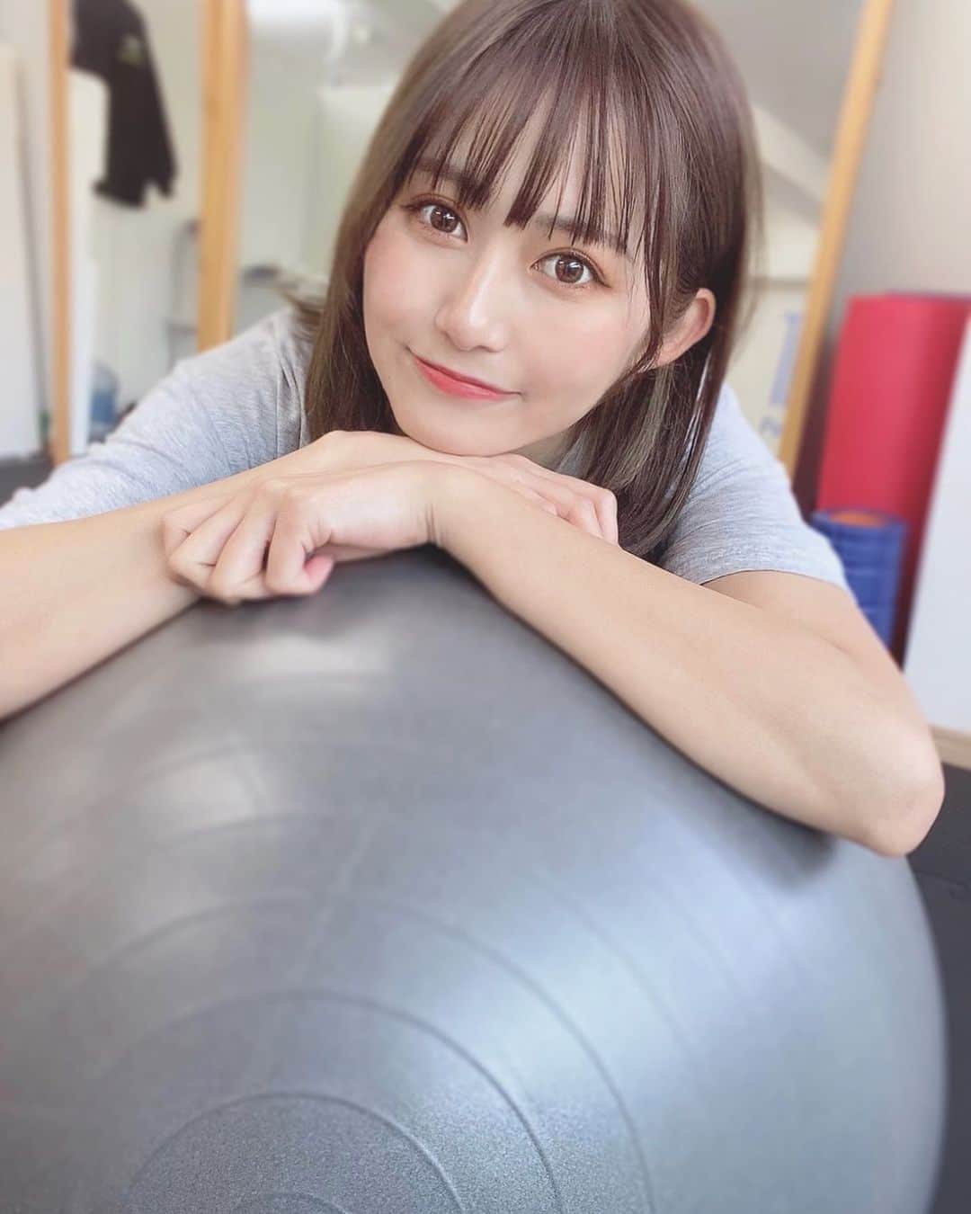 後藤佑紀のインスタグラム：「. 今日もお世話になっている @t.balance さんへ🏋️‍♀️ . 腹筋と下半身中心で💪 少し久々だったからすでに筋肉痛😂 たくさん追い込んでいただきました🔥 . @t.balance さんなんと3月に関東に3店舗、 関西に1店舗新しくオープンするみたいです👐 . . #筋トレ #ジム #tbalance #ティーバランス #トレーニング #マンツーマントレーニング #ヒップアップ #トレーニングジム #ジムウェア #プロテイン #有酸素運動 #ダンベル #ダイエット #パーソナルジム #ボディメイク」