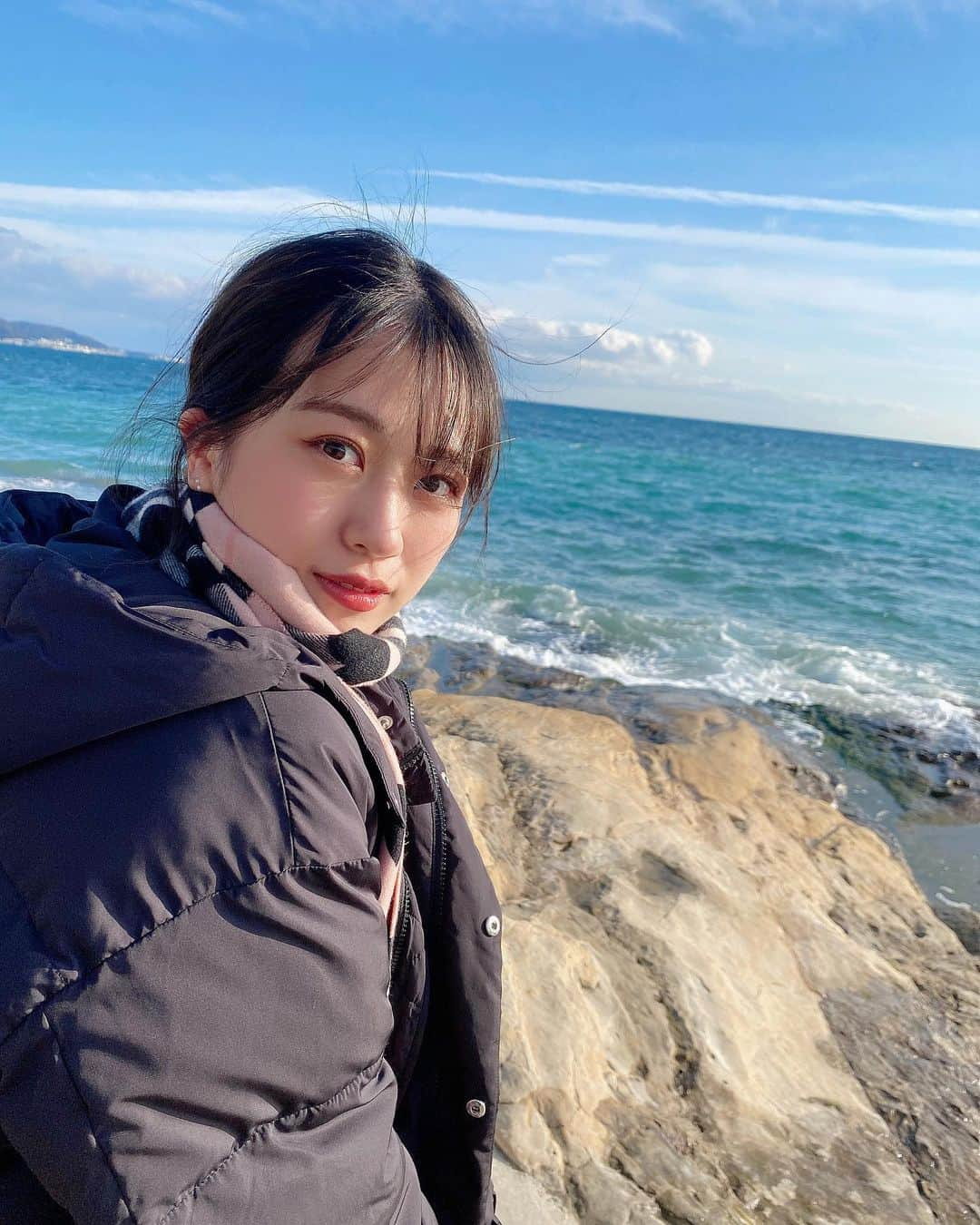 篠崎彩奈さんのインスタグラム写真 - (篠崎彩奈Instagram)「🌊🌊🌊 #過去pic #湘南 #海岸 #海」2月23日 22時30分 - ayana.s_official