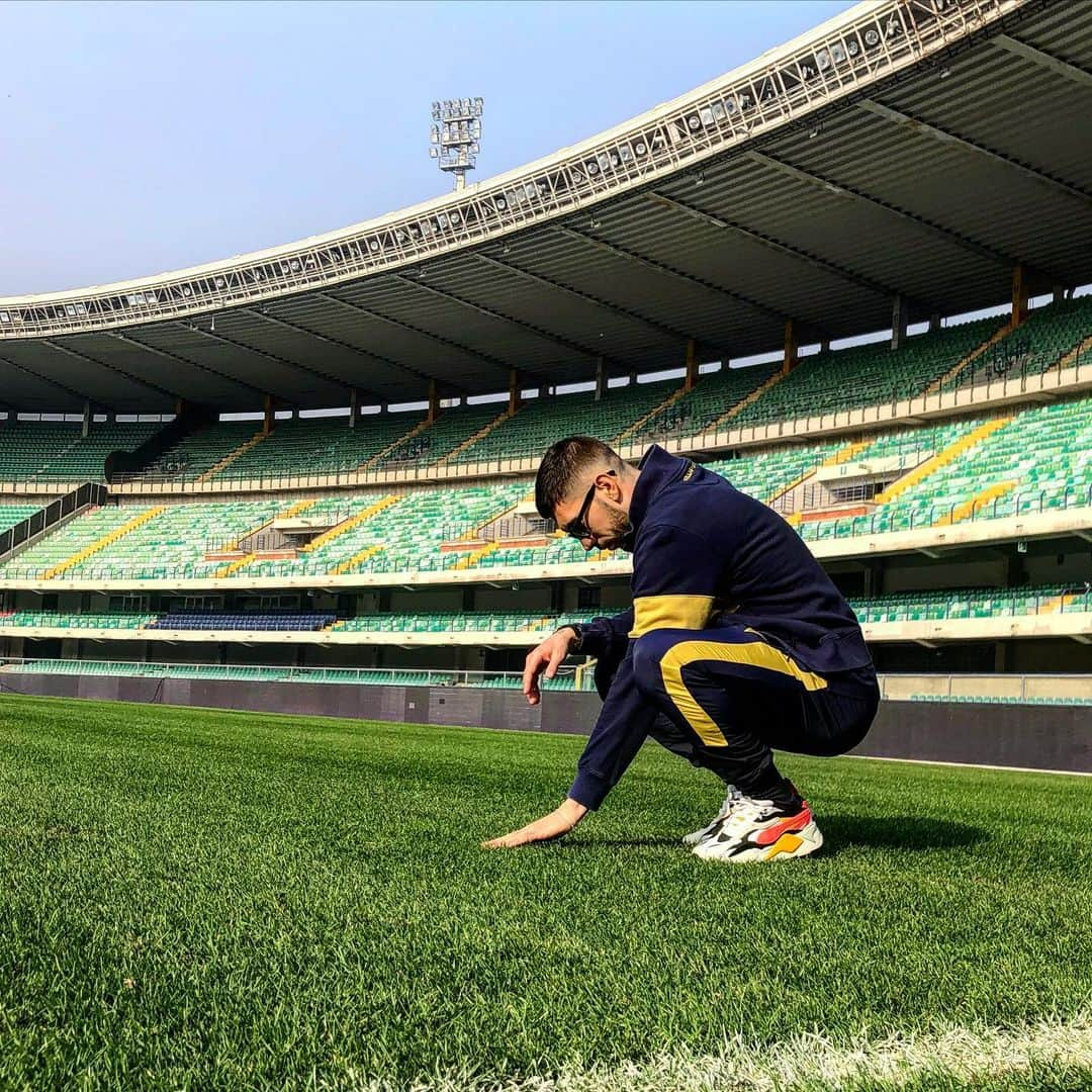 エラス・ヴェローナFCさんのインスタグラム写真 - (エラス・ヴェローナFCInstagram)「🏟 Home Ground 🇸🇪  Out sabato la nuova puntata di #MySkills, solo su @dazn_it 🔥  #DaiVerona #Zaccagni」2月23日 23時04分 - hellasveronafc