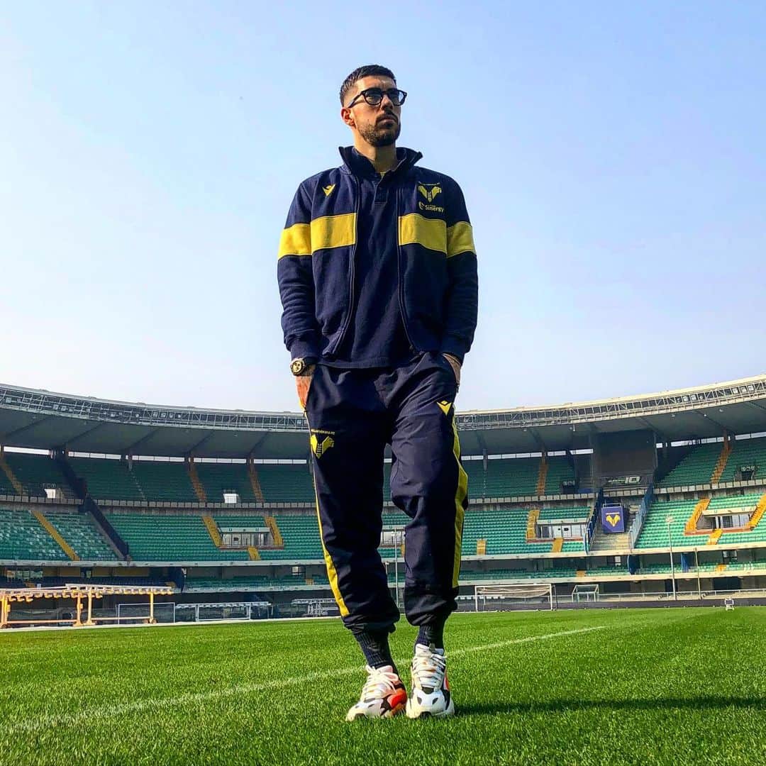 エラス・ヴェローナFCのインスタグラム：「🏟 Home Ground 🇸🇪  Out sabato la nuova puntata di #MySkills, solo su @dazn_it 🔥  #DaiVerona #Zaccagni」
