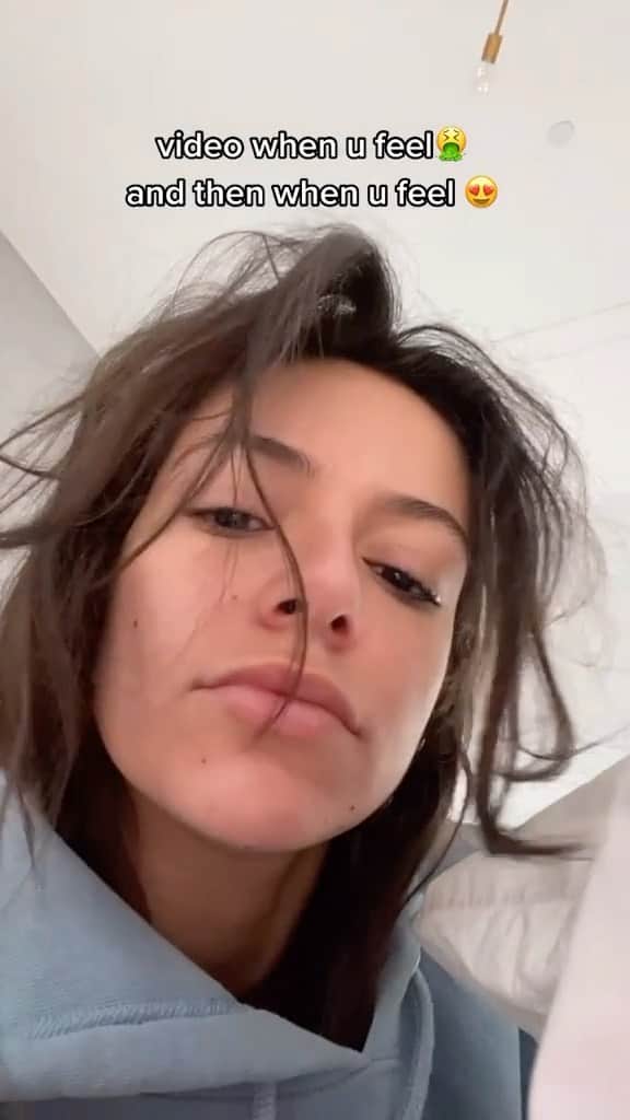 ベサニー・モータのインスタグラム：「fun fact i look like the first clip 99% of the time」