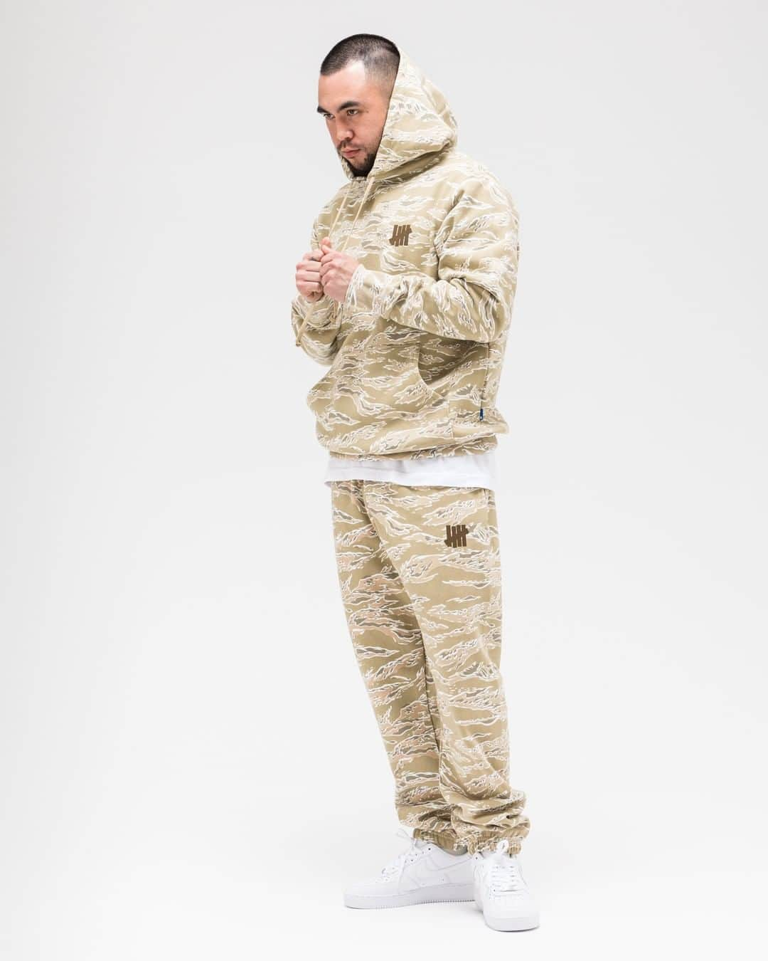 UNDFTDさんのインスタグラム写真 - (UNDFTDInstagram)「UNDEFEATED Spring 2021 Lookbook  Drop 1.5 - Featuring this season's Tiger Camo Fleece Hoodie, Sweatpant, and Sweatshort.  Available Friday 02/26 exclusively at all UNDEFEATED Chapter Stores and Undefeated.com」2月24日 9時10分 - undefeatedinc