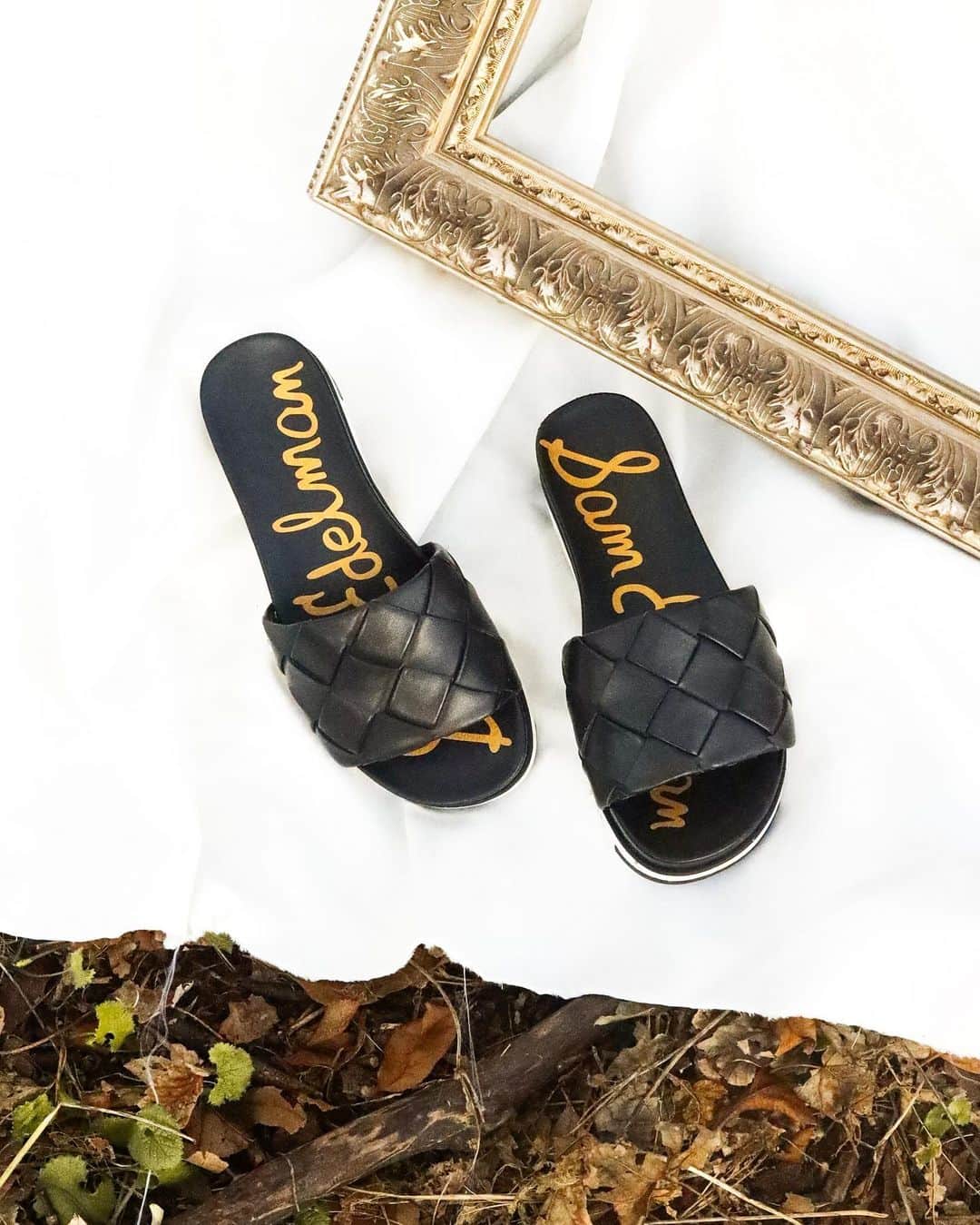 サムエデルマンのインスタグラム：「THE ADALEY, the perfect soft leather slip-on. See our story for a style spotlight and fit guide.  #SamEdelman #Spring2021」
