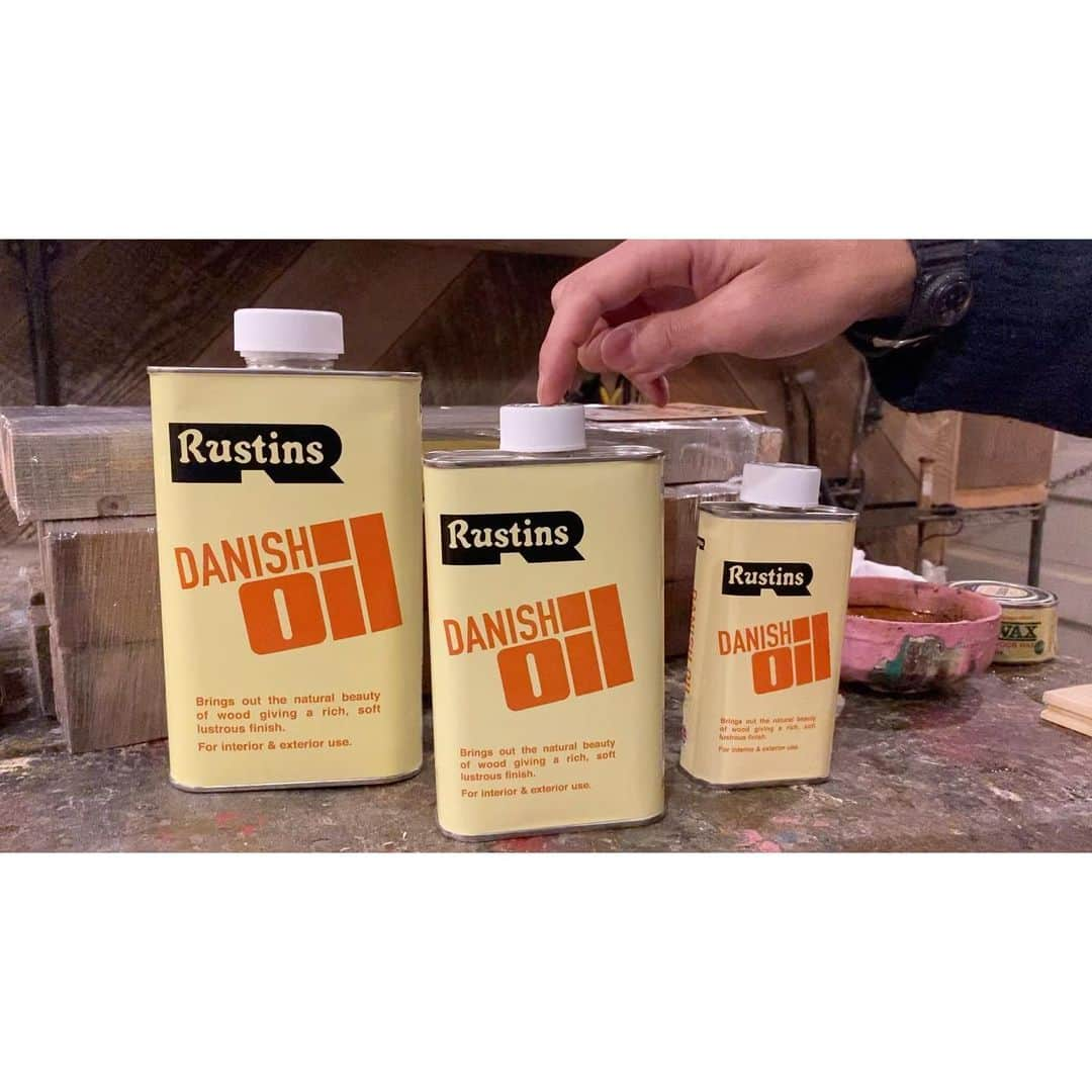 タケトさんのインスタグラム写真 - (タケトInstagram)「Danish Oil 塗り方、使い方 #YouTube動画アップしました #プロフィールのurlから飛べます  #danishoil #ウッドステイン #オイルステイン #日本初 #復刻缶 #撥水性 #抜群」2月24日 9時44分 - taketaketo