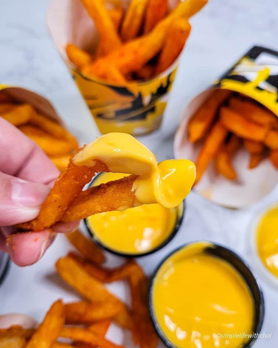 Taco Bellのインスタグラム：「Our kind of double dip.」