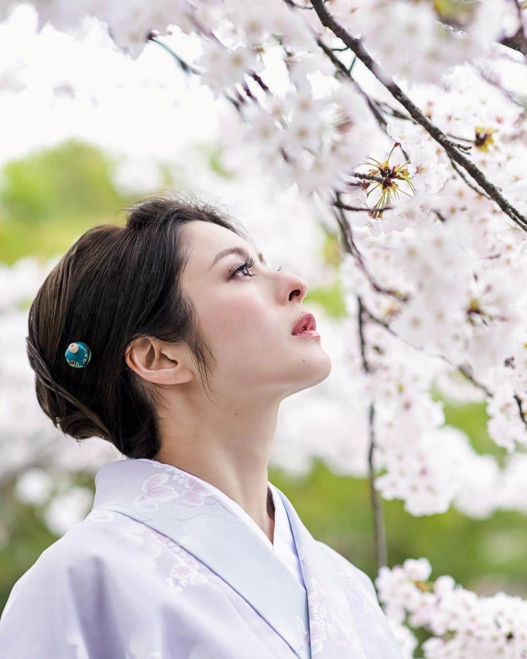 ASUKAさんのインスタグラム写真 - (ASUKAInstagram)「🌸﻿ ﻿ ﻿ ﻿ ﻿ 📸 @headman_tossy  #japan #京都 #kyoto #桜 #instagramjapan #springmood #portraitmood #フリーモデル  #サロンモデル #関西サロンモデル #ポートレート #indies_gram#bleachmyfilm #team_jp_西 #lovers_nippon」2月24日 9時59分 - a.asuka.a