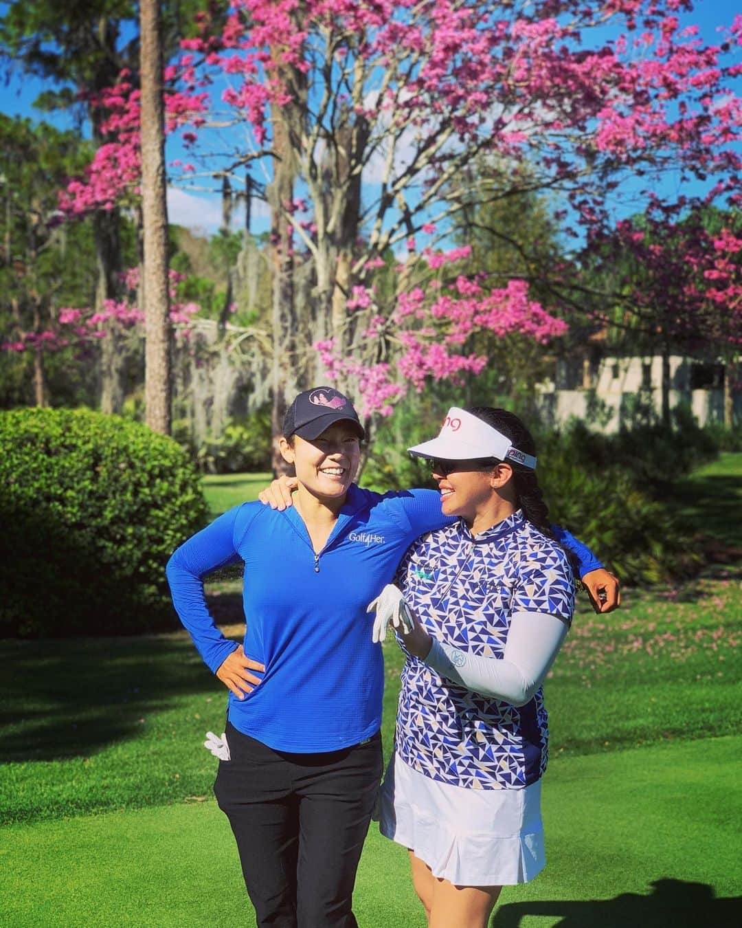 ジェーン・パークのインスタグラム：「Combined 25 years on tour and @tiffjoh and I haven’t learned a thing. Here’s to many more 💰 💰 games in 2021! #lpga #driveon」