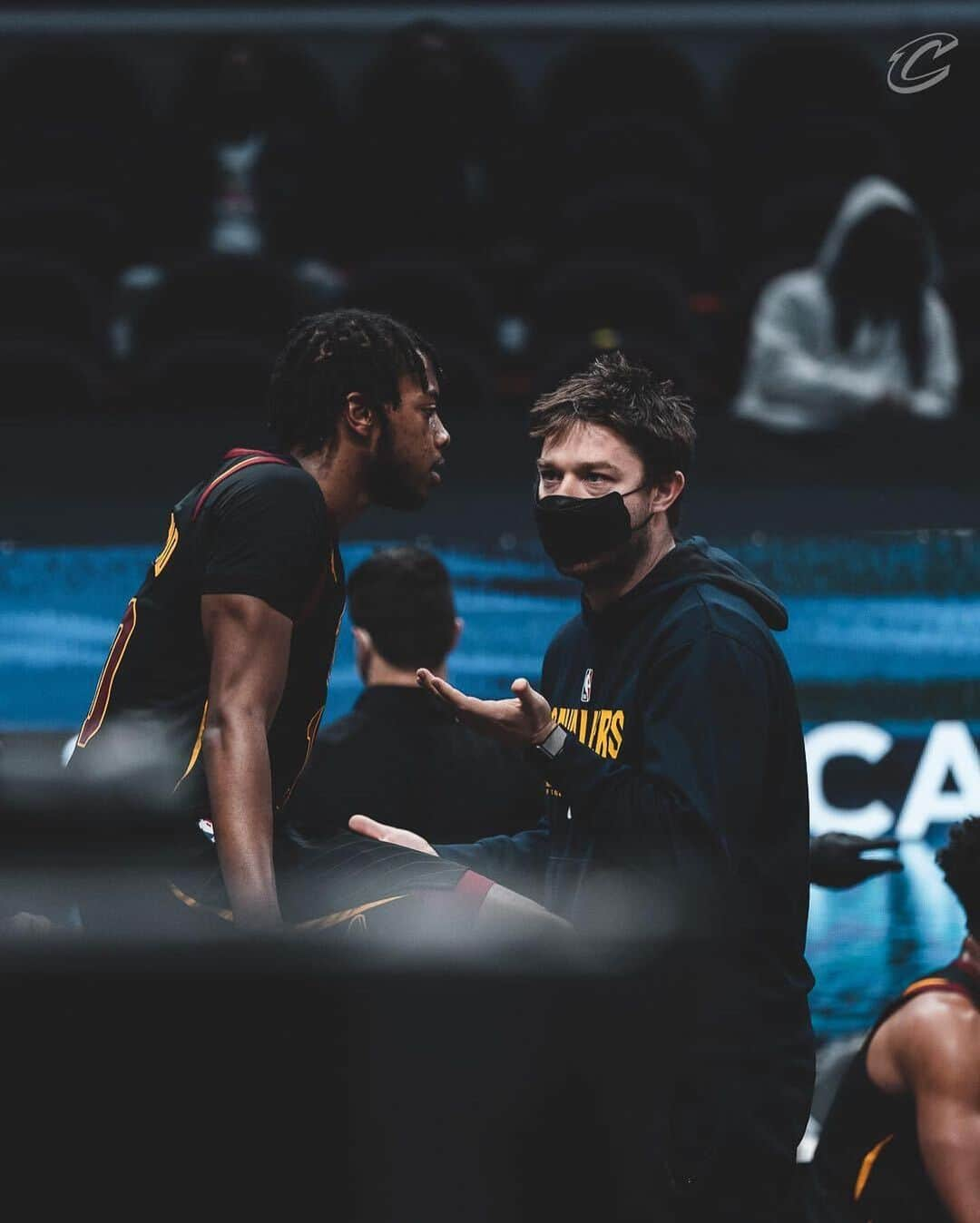 キャブスさんのインスタグラム写真 - (キャブスInstagram)「Guard talk. #BeTheFight」2月24日 9時52分 - cavs