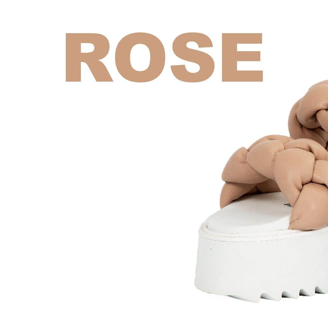 ブルーノボルデーゼのインスタグラム：「NEW ARRIVAL!  Spring summer 21 ROSE SANDAL WEDGE Www.brunobordese.com #brunobordese #sandali #fashion #trecce」