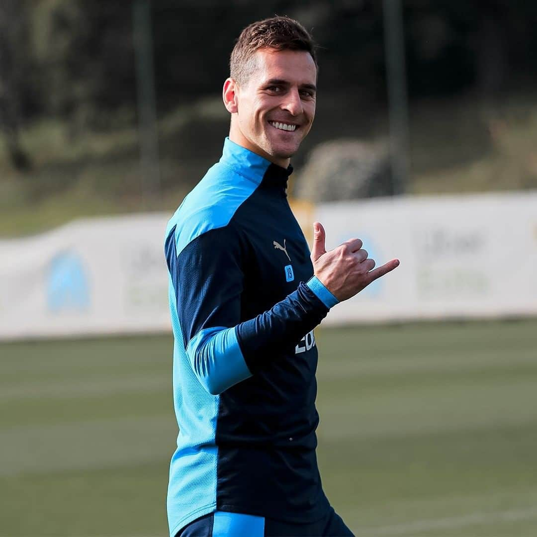 オリンピック・マルセイユさんのインスタグラム写真 - (オリンピック・マルセイユInstagram)「@arekmilik 🤙   L'entrainement en vidéo 👉」2月24日 1時25分 - olympiquedemarseille