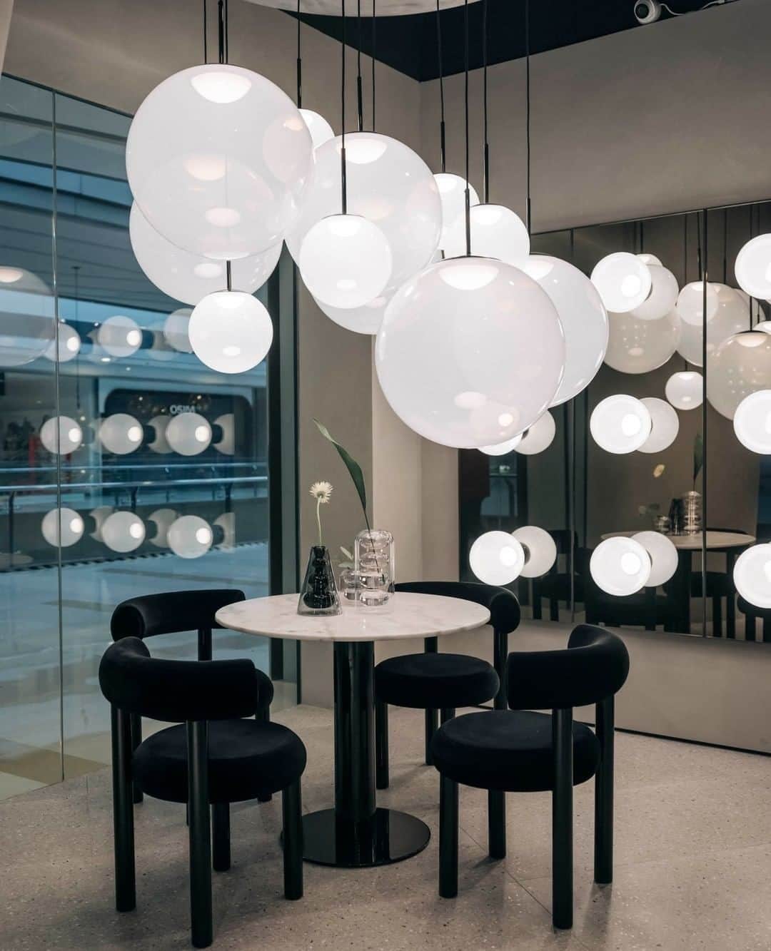 のインスタグラム：「A TUBE table surrounded by FAT chairs, all underneath OPAL lights. ⁠ OPAL is a family of translucent globes using our own custom recipe of tinted white Opalescent polycarbonate. Coupled with our new Tom Dixon LED, the Opal range emits a soft, diffused and flattering light.」