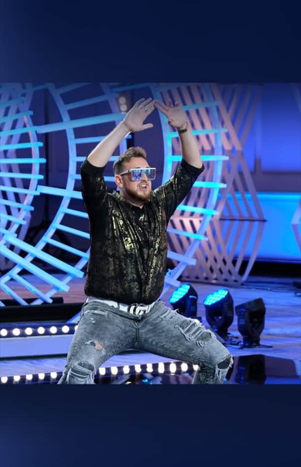 American Idolのインスタグラム：「Anyone think "Latin Luke Bryan" @yurisbel305 might still be in that trance? 🤠🌀」