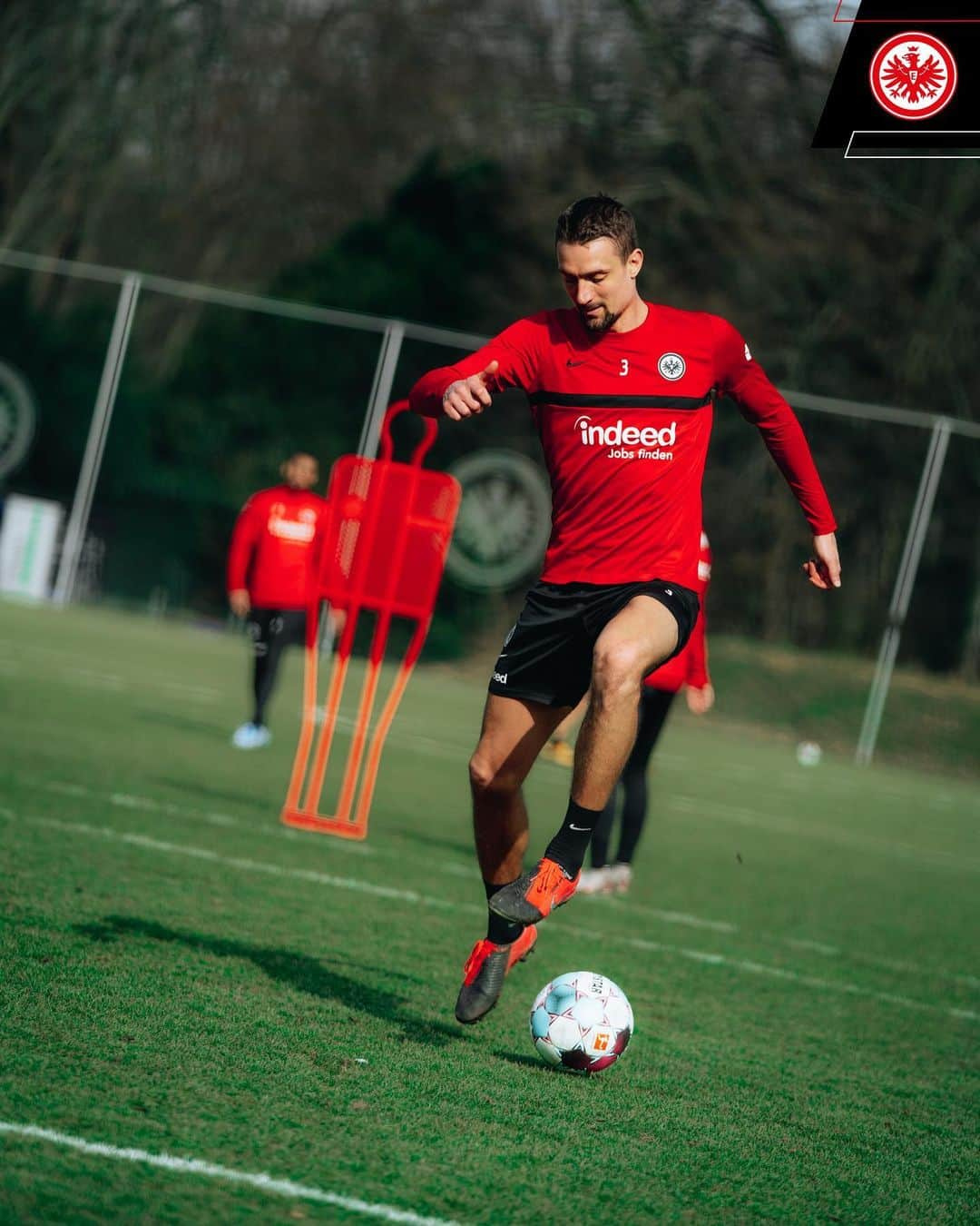 アイントラハト・フランクフルトさんのインスタグラム写真 - (アイントラハト・フランクフルトInstagram)「☄️📸  • • #sge #eintracht #frankfurt #eintrachtfrankfurt」2月24日 2時11分 - eintrachtfrankfurt