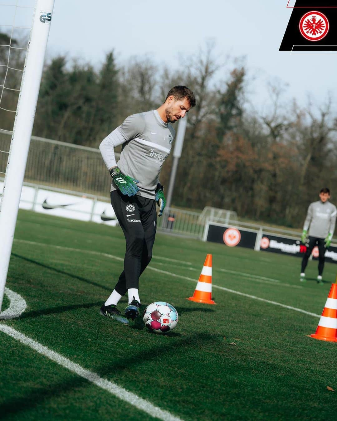 アイントラハト・フランクフルトさんのインスタグラム写真 - (アイントラハト・フランクフルトInstagram)「☄️📸  • • #sge #eintracht #frankfurt #eintrachtfrankfurt」2月24日 2時11分 - eintrachtfrankfurt