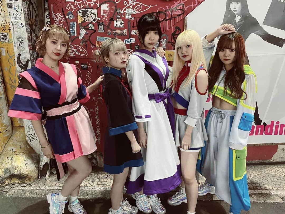 さかい（ステレオパンダ）のインスタグラム：「SHIKASHI  SOMOSOMOの衣装着てます。  #SHIKASHI  #idol  #アイドル  #japan  #tokyo」