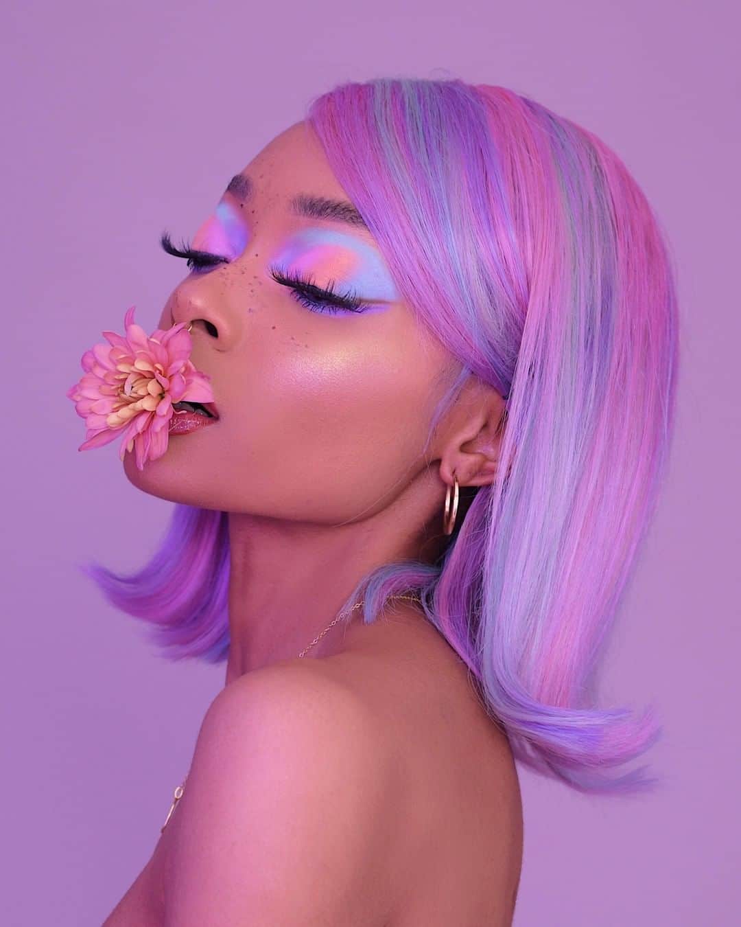 Anastasia Beverly Hillsさんのインスタグラム写真 - (Anastasia Beverly HillsInstagram)「Drop a 💖💖💖 below if you love this dreamy look as much as we do! @nyane amazing artistry blows us away 🤯 using our NEW "Iced Out" Highlighter and Brow Freeze clear styling wax. 💖💖💖  #anastasiabeverlyhills #anastasiabrows #abhicedout #browfreeze」2月24日 2時33分 - anastasiabeverlyhills