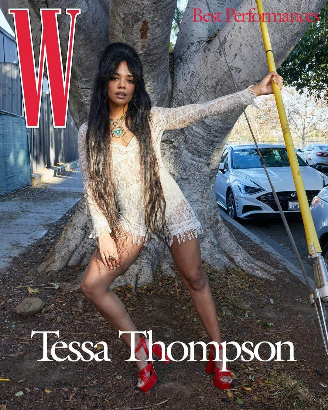 Lacy Redwayさんのインスタグラム写真 - (Lacy RedwayInstagram)「✨✨ Tessa Thompson ✨✨  @wmag VOLUME ONE 2021, THE BEST PERFORMANCES ISSUE 🌟   Photo by @juergentellerstudio Creative Partner: @doviledrizyte Styling: @saramoonves Hair: @lacyredway 🙋🏾‍♀️ Makeup: @ninapark Story: Lynn Hirschberg   #HairByLacyRedway #LacyxTessa」2月24日 2時55分 - lacyredway