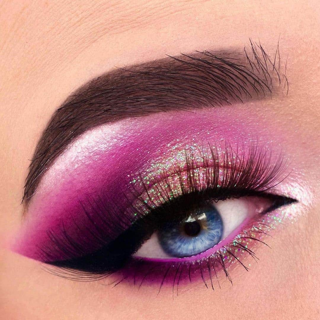 NYX Cosmeticsさんのインスタグラム写真 - (NYX CosmeticsInstagram)「@makeupbykatarinna is major #EOTD goals 🙌 She serves this smokey pink glam wearing our Micro Brow Pencil in 'Chocolate' + Epic Ink Liner + Epic Wear Liner Stick in 'Pink Spirit' 💖✨• #nyxcosmetics #nyxprofessionalmakeup #crueltyfreebeauty」2月24日 2時58分 - nyxcosmetics