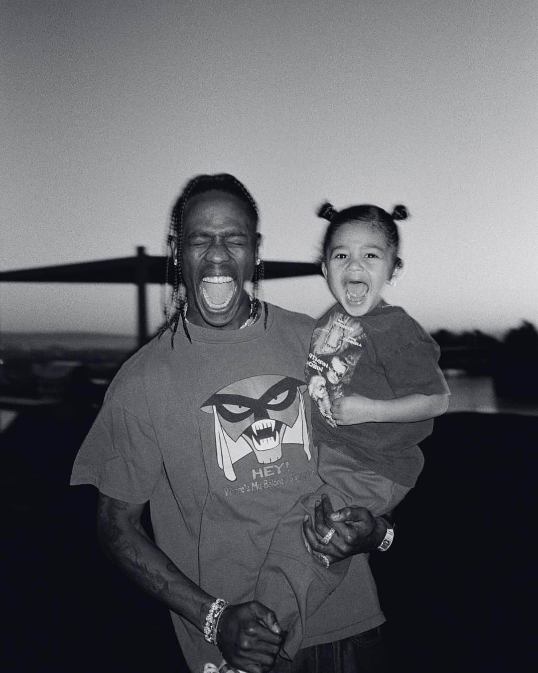 i-Dさんのインスタグラム写真 - (i-DInstagram)「“Fatherhood influences my job. It has a huge impact. It’s a major inspiration. Especially Stormi. She’s always interested, she catches on and learns things so fast.” –  @travisscott⁣ ⁣ In our latest cover story, Travis Scott discusses parenthood, creating his upcoming album ‘Utopia’ and more in a wide-ranging interview with director Robert Rodriguez. 🌵⁣ ⁣ Read now at the link in bio!⁣ ⁣ Order your copy now via www.i-dstore.co 🛒⁣ ⁣ [The Utopia In Dystopia Issue, No. 362, Spring 2021]⁣ .⁣ .⁣ .⁣ Text @danilboparai⁣ Interview @rodriguez⁣ Photography #spikejonze⁣ Fashion Director @mr_carlos_nazario⁣ Editor-in-Chief and Creative Director @alastairmckimm⁣ Creative Direction, Art Direction and Editorial Design @Studio191ny⁣ Styling @makkaroo and @rosegrandquist .⁣⁣⁣ Hair Yazmin Adams.⁣ Make-up @ber_amos  at The Only Agency.⁣ Groomer @marcusph333.⁣ Casting director @samuel_ellis for DMCASTING.⁣ Travis Scott wears all clothing model’s own.⁣ Travis Scott wears trousers @rickowensonline. Trainers @Nike. ⁣ #TravisScott #Utopia #Extraordinary⁣ #rickowens #nike」2月24日 3時04分 - i_d