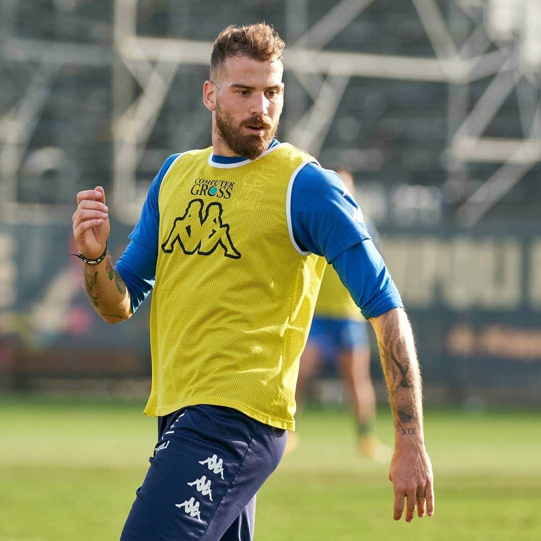 エンポリFCさんのインスタグラム写真 - (エンポリFCInstagram)「📸📸📸 La sfida col Venezia si avvicina; azzurri al lavoro nel pomeriggio, domani mattina di nuovo in campo al Sussidiario」2月24日 3時10分 - empoli_fc_official