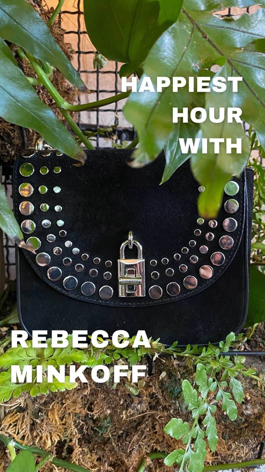 レベッカミンコフのインスタグラム：「We dive into how she started her company, how she has turned business in the pandemic from survive to thrive. We also talk about her incredible Pull Up For Change + Make it Black campaign. Support black founders and companies by heading to makeitblack.org If you need a dose of optimism, real talk and a mindset shift, this IG live is IT.」