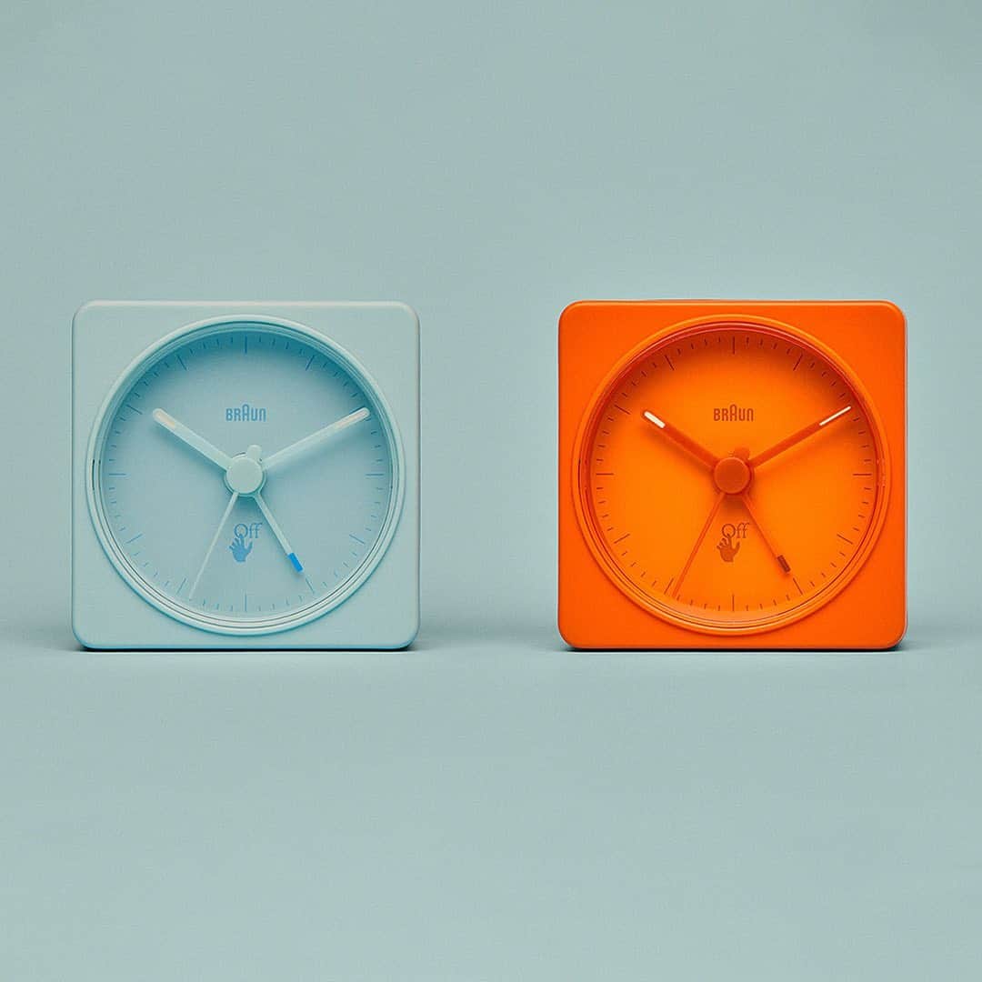 HYPEBEASTさんのインスタグラム写真 - (HYPEBEASTInstagram)「@hypebeastwatches: @virgilabloh and @braun_global have reunited for a collaborative "BC02" clock collection. The battery-powered clock arrives in two iterations, a highly saturated orange or muted light blue, and measures at 57mm, features a matt finish case and dial, a quiet quartz movement and a crescendo-sound alarm. The clock is available now via @off____white for $70 USD.⁠⁠ Photo: Off-White/Braun」2月24日 3時54分 - hypebeast