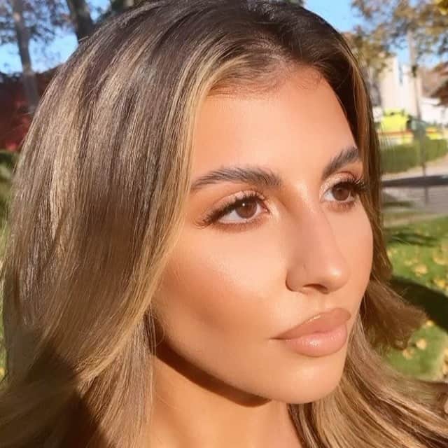 LORACのインスタグラム：「#repost @mua_jennifer soft glow 💫in PRO Skin Glass Skin Primer + PRO Soft Focus Longwear Foundation   Model @sophmrusso   #LORAC #LORACCosmetics」