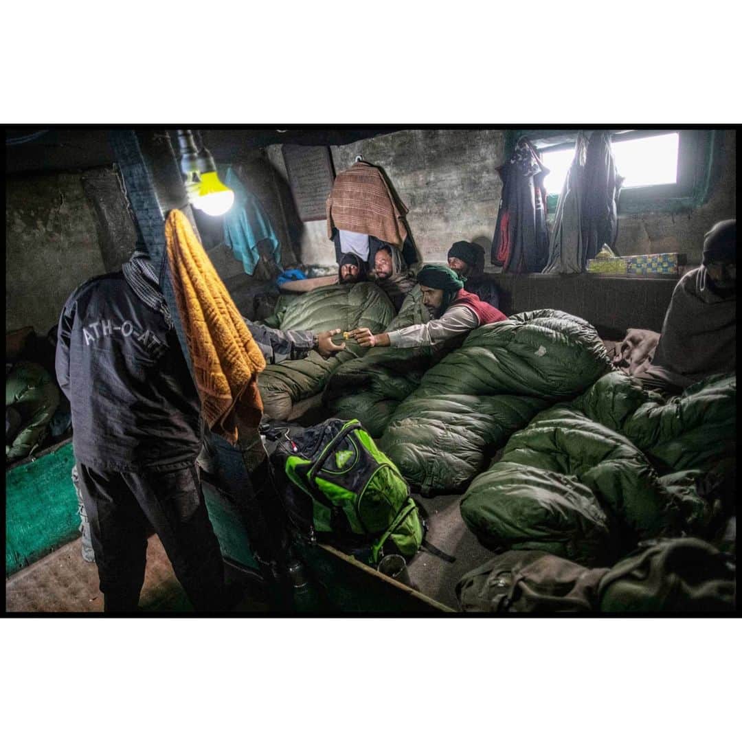 Cory Richardsさんのインスタグラム写真 - (Cory RichardsInstagram)「Outtakes from 'A Line in the Mountains' by @freddiewilkinson in the March '21 issue of @natgeo unraveling the cartographic nightmare of the Siachen Conflict on the border of Pakistan & India.」2月24日 4時09分 - coryrichards