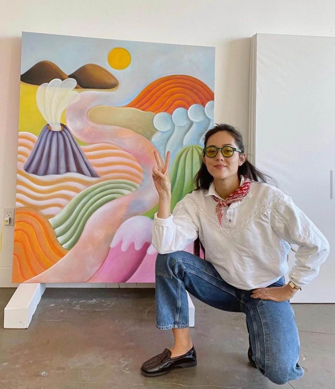 For Love & Lemonsさんのインスタグラム写真 - (For Love & LemonsInstagram)「Introducing @camillamengstrom, a Swedish painter currently residing in Los Angeles. Camilla’s work is filled with fantastical landscapes bursting with vibrant colors and feminine lines. Fun fact: Husa, her special cartoon alter ego, makes an appearance in her paintings every now and then. 💛  Head to our stories for an exclusive interview with the artist!」2月24日 4時22分 - forloveandlemons