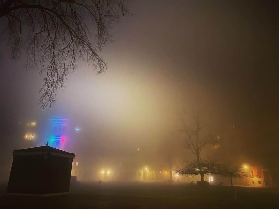 のインスタグラム：「Goodnight #2」