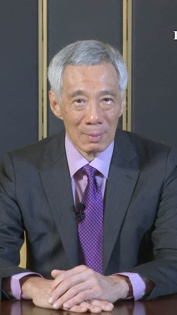 リー・シェンロンのインスタグラム：「Singapore’s vaccine drive is progressing smoothly, but we must not forget that we are part of a global community that is also combating the pandemic.   I recorded this video for the launch of Global Citizen’s (@glblctzn) Recover Better Together campaign. I shared how Singapore is contributing to international efforts, like the COVAX Advance Market Commitment.   The virus has caused turmoil around the world. Singapore must do its part to foster the global recovery, or else all our own efforts will be for naught. Until everyone is safe, no one is safe. – LHL  (PMO Video by Alex Qiu)」