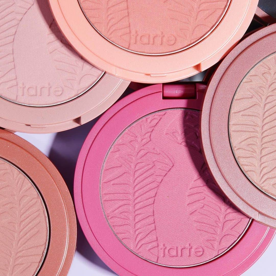 Tarte Cosmeticsさんのインスタグラム写真 - (Tarte CosmeticsInstagram)「Pop on a blush that lasts ALL day (even under your mask) with our award-winning Amazonian clay 12-hr blushes! ✨ Wanna find the perfect shade? Head to tarte.com to check out our virtual try-on tool! #crueltyfree #rethinknatural #claypowered #blushauthority」2月24日 5時03分 - tartecosmetics