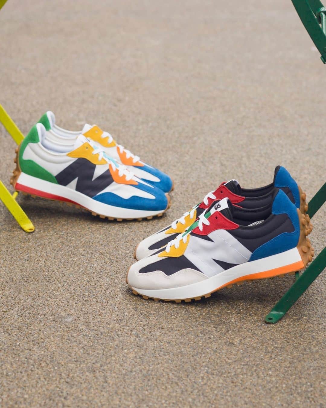 Foot Lockerのインスタグラム：「COLORS 🎨  #NewBalance 327 'Bright Light' is available now in-store and arriving soon online.」