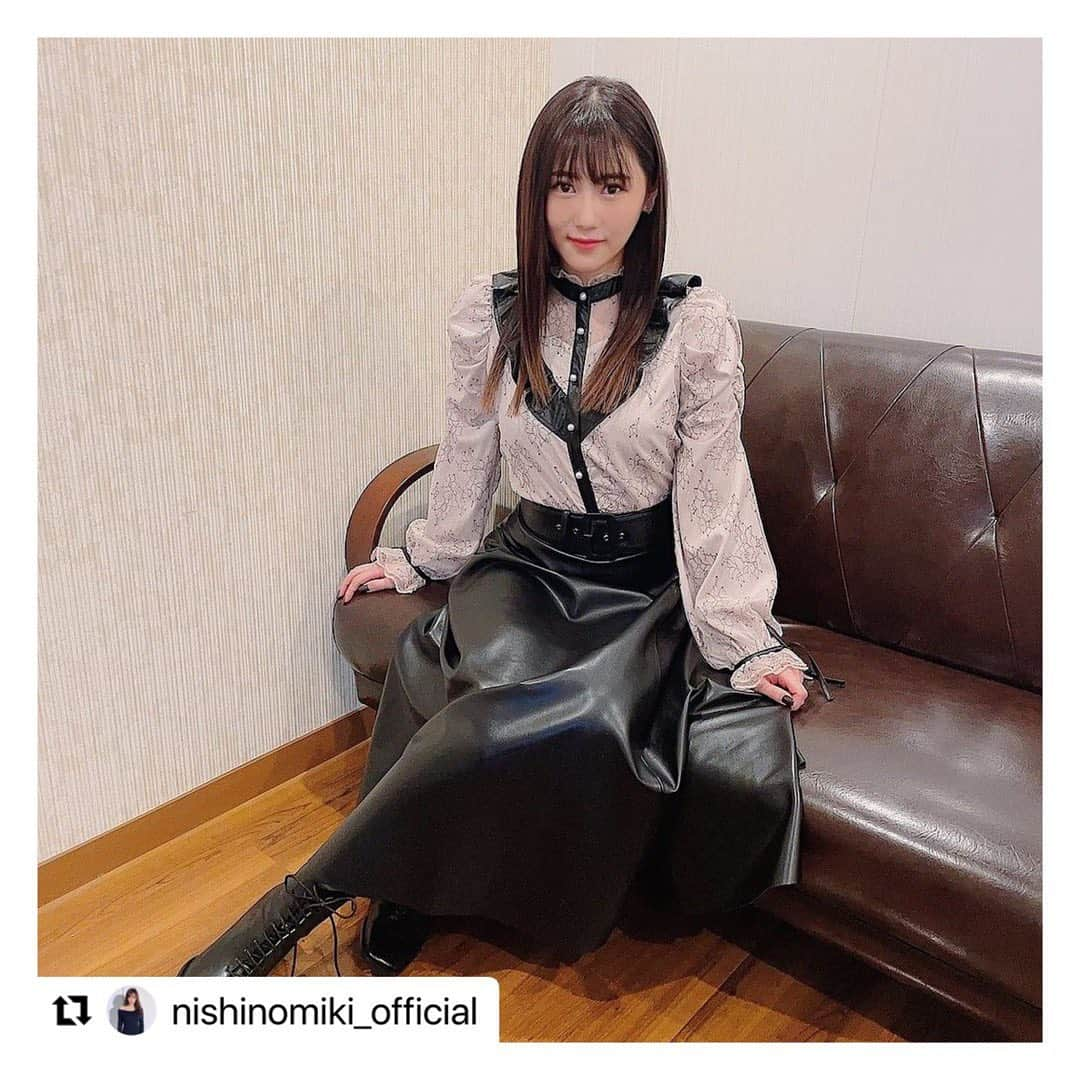 柏木作夢さんのインスタグラム写真 - (柏木作夢Instagram)「🙌🙌🙌✨  @nishinomiki_official  ・・・  #Repost @nishinomiki_official with @make_repost ・・・ ストレート女子🙂✨  #今日の衣装 #最近の髪型 #ストレートヘア  #上品な女性  #目指し中 #どうですか  #西野未姫 #衣装 #サムズポイント」2月24日 6時55分 - samukashiwagi