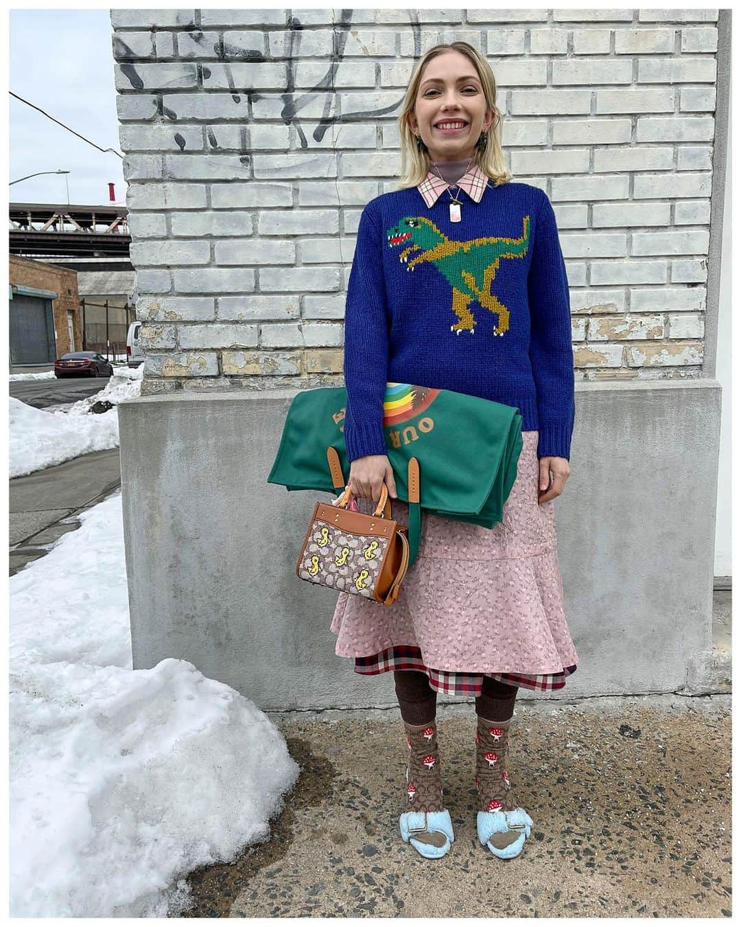 コーチさんのインスタグラム写真 - (コーチInstagram)「When a T-rex met a Tavi. Writer, magazine editor and actress #TaviGevinson wears a Buy It Now sweater featuring #RexyTheCoachDino. Yep, our beloved mascot is back but not for long—there are only 50 sweaters available. Shop them via link in bio before they're extinct.  Along with the 🦖 sweater, Tavi wears a plaid shirt, apron skirt and plush blue kitten mules—perfect for a frosty walk around the block.   Part of Coach TV, #CoachForever2 is our Fall 2021 Collection and is created in collaboration with #JuergenTeller and the #CoachFamily.  Photographer: #JuergenTeller Creative Partner to Juergen Teller: #DovileDrizyte Stylist: #OlivierRizzo With thanks to #AshleyBrokaw, #GuidoPalau and #PatMcGrath. #CoachNY」2月24日 7時46分 - coach