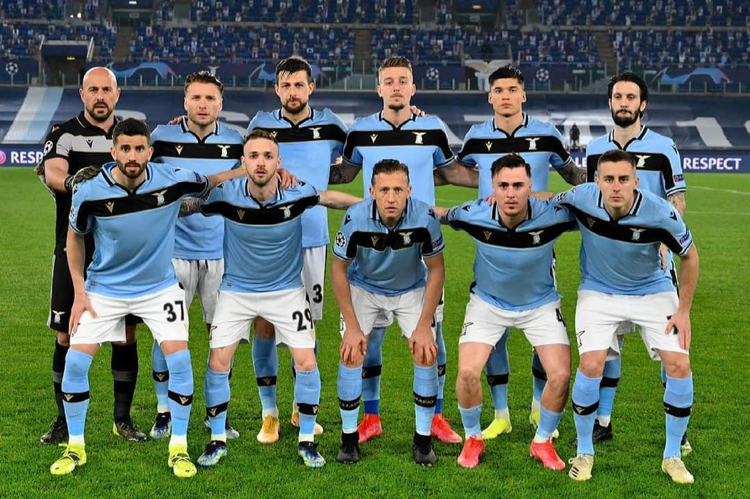 ホセ・マヌエル・レイナのインスタグラム：「Nel bene ma sopratutto nel “male” bisogna essere SQUADRA!! ⚪🔵 Questa sera siamo molto dispiaciuti perché c’era una grandissima voglia di regalarvi ancora una bella partita, purtroppo contro queste squadre ed in questa competizione paghi gli errori 😔 Rialziamo la resta subito con la consapevolezza che siamo una SQUADRA FORTE. Si può perdere ma è obbligatorio rialzarsi!! 👊🏼 Testa al campionato!! 🦅💪🏼 #CMonEagles」