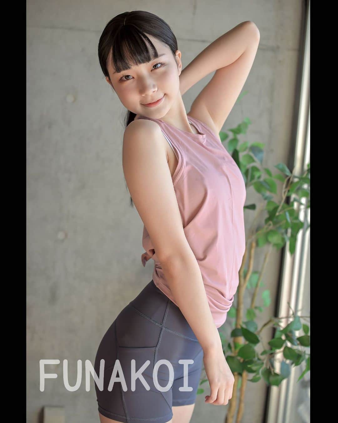 ふなこのインスタグラム：「『鮒恋-FUNAKOI-』 Photo gallery SHOP↓ https://hunako-market.booth.pm/items/2750524」