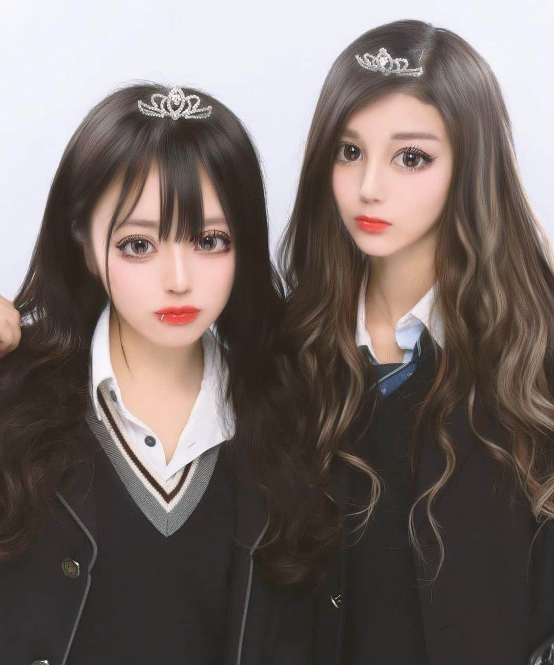 サントス飛鳥のインスタグラム：「前までインスタは暖かい色でまとめてたけど、最近めんどくさくなってきたから、今日から色の加工なにも考えずに載せようと思う😂 そして私の可愛い可愛いお友達載せておく！！！  #プリント倶楽部 #ぷりんと倶楽部 #制服プリ #プリクラ #ljk #ljkの素敵な思い出 #selfie #like #instagood #ootd #fashion #style #셀카 #셀스타그램 #얼스타그램 #소통해요 #我 #自拍#粉我 #时装 #jk #高校生 #selfiegram #02」