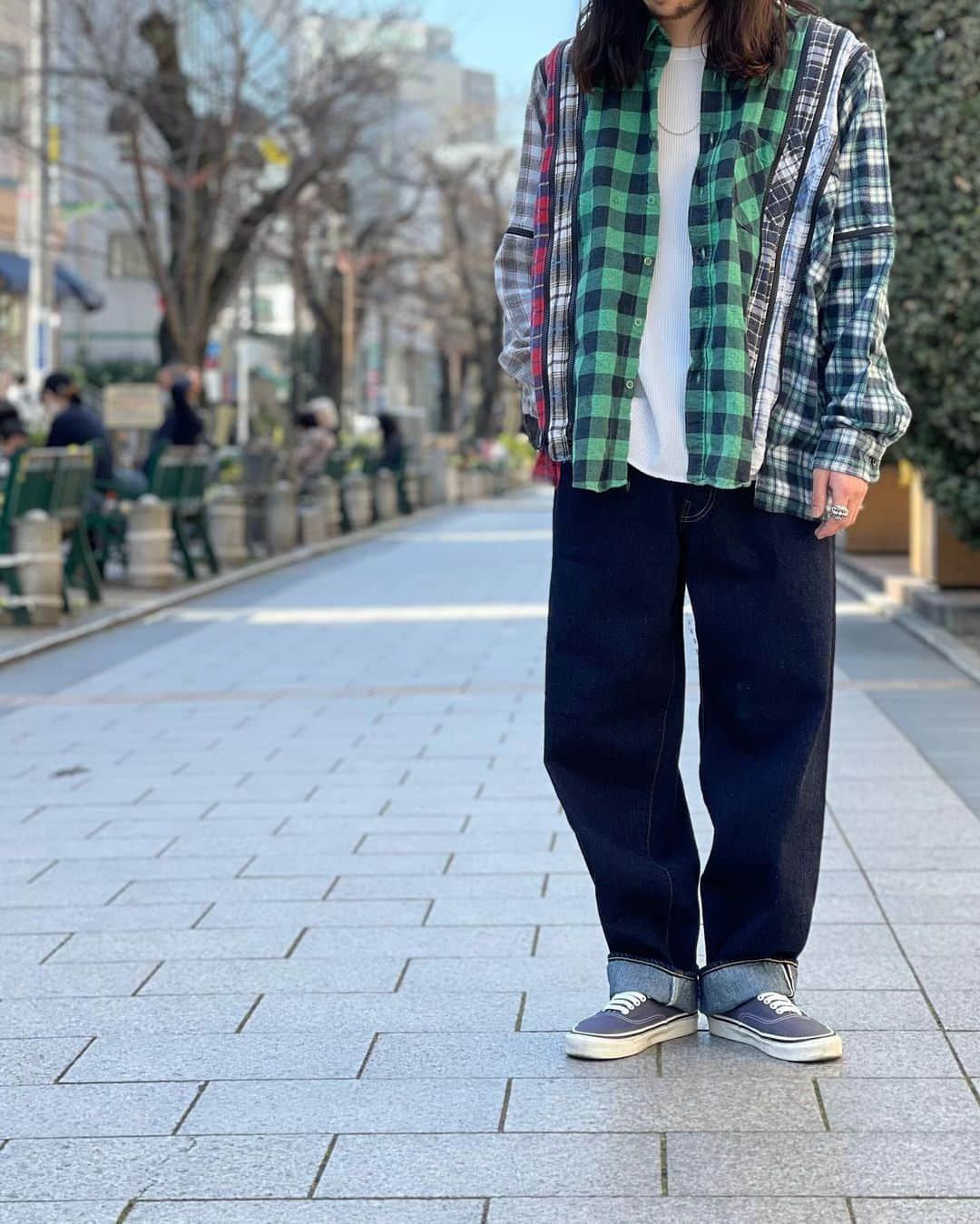 green label relaxing 自由が丘店さんのインスタグラム写真 - (green label relaxing 自由が丘店Instagram)「【MEN'S】 . . needles 7cuts zip/wd 3211-599-2891 ¥22,000+ tax . LENO loose jeans 3214-599-3136 ¥22,000+ tax . . ▫️営業時間 11時〜19時 . ☎︎03-5731-8531 .  #unitedarrows  #ユナイテッドアローズ #greenlabelrelaxing  #グリーンレーベルリラクシング #jiyugaoka #自由が丘  #needles #leno #glr_jiyugaoka_snap #glrsnap #glrsnap_mens」2月24日 19時24分 - glr_jiyugaoka