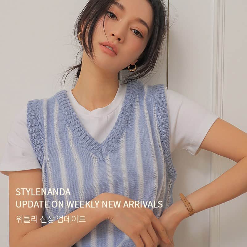 のインスタグラム：「스타일난다 위클리 업데이트💙 (1) Fashion Weekly 8%  매주 월요일마다 업데이트 (일주일간 8% 할인 적용)  (2) 빠른배송  아이콘 표시된 상품에 한해 오후 3시까지 주문시 당일 배송  www.stylenanda.com」