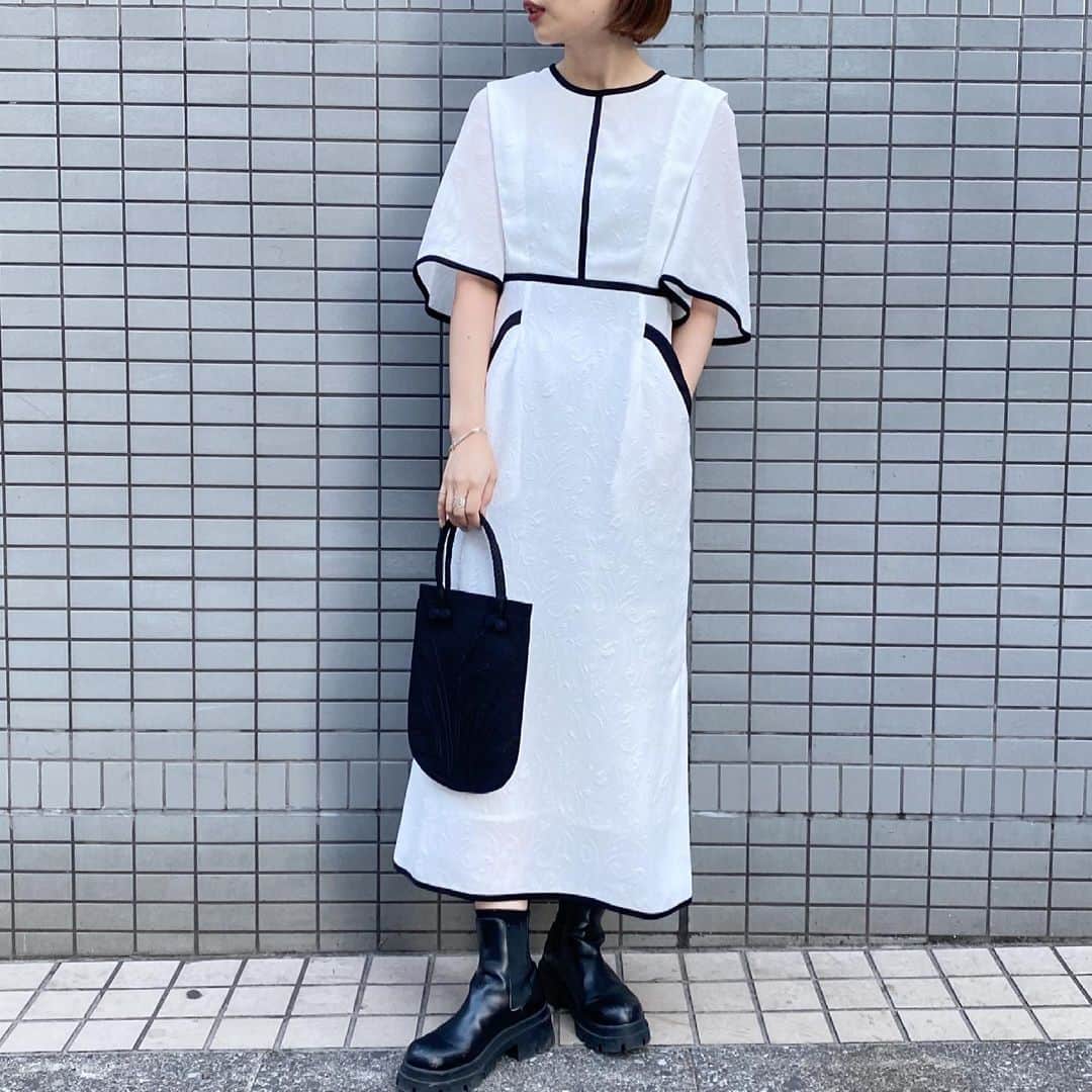 MIDWEST TOKYO WOMENさんのインスタグラム写真 - (MIDWEST TOKYO WOMENInstagram)「@mamekurogouchi  . new in . #mamekurogouchi #mamemamemame #マメクロゴウチ #マメ #midwest_official」2月24日 18時02分 - midwest_tw