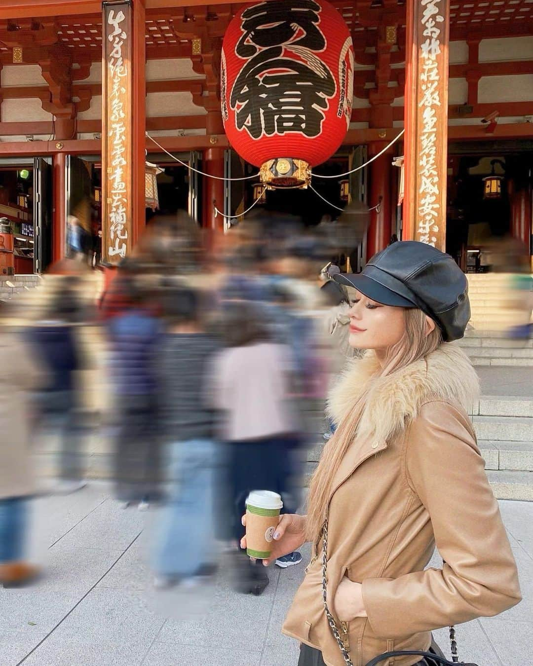 りなのインスタグラム：「浅草⛩💕 . . . #浅草　#浅草食べ歩き #浅草寺」