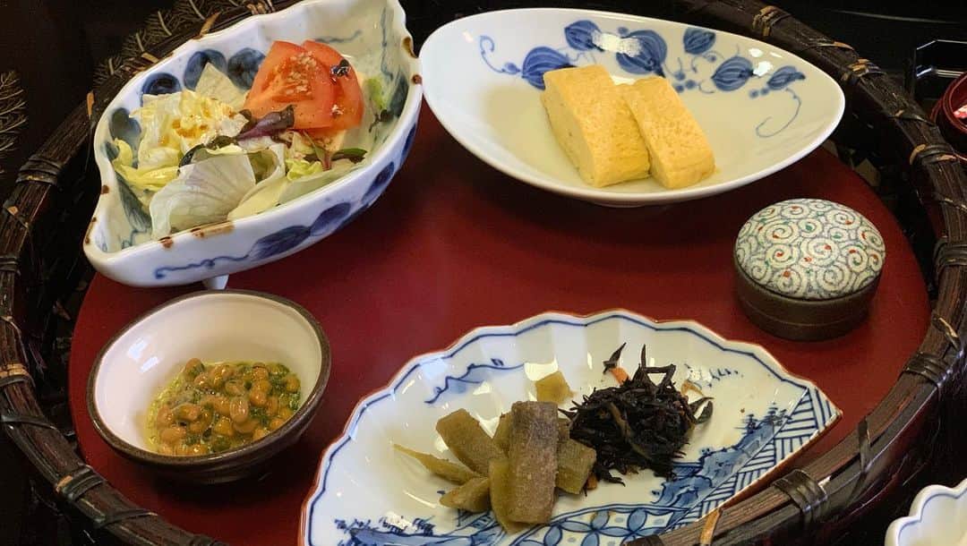 天然かのんさんのインスタグラム写真 - (天然かのんInstagram)「夜の店の店長してた元彼が そのお店のナンバーワンを色管してて 一緒に旅行行ったという思い入れのある場所♨️  階段多過ぎてびっくり、、 次は日光東照宮いきたあい🥦🥦🥦  ＃山楽　＃鬼怒川温泉　#旅行 #栃木　#お宿」2月24日 18時27分 - amane__mizuki1222