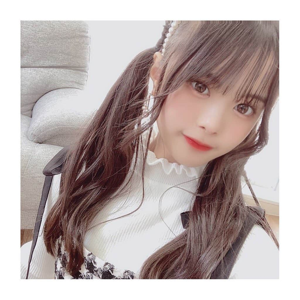 北畠愛唯のインスタグラム：「☁️ . TEENS撮影の時のいつかのオフショ☁️ いつもはやらないツインテ🎀 . . 聞いて🥲また来週、学校でテストあるよ~🥲 がんばれない。 . . ‪▹◃┄▸◂┄▹◃┄▸◂┄▹◃┄▸◂┄▹◃‬ ‪.‬ #teens #オフショ #instafashion  #girlyfashion #07 #13歳 #中1」