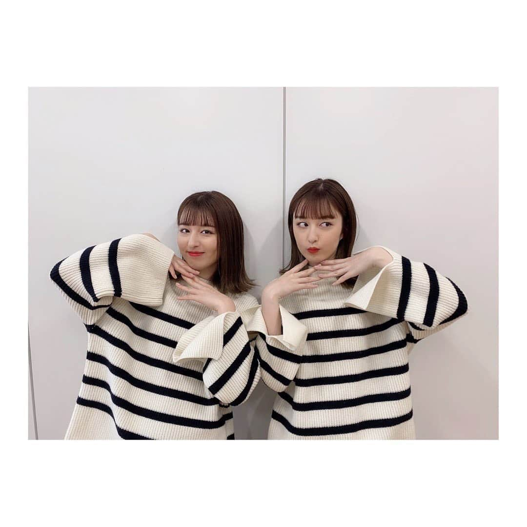 りかりこさんのインスタグラム写真 - (りかりこInstagram)「H&Mさんの可愛い服✨ この間とある撮影をしましたっ また近々嬉しいお知らせができると思います🙌🏻 待っていてください！！  #りかりこ#双子#お揃いコーデ#双子コーデ#お揃い#ファッション#コーデ#ゴーディネート#twins#me#followｍe」2月24日 18時29分 - rikariko_official